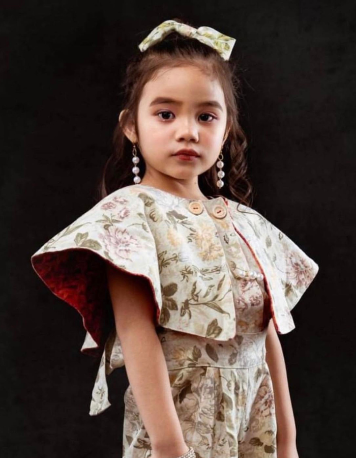 Ruru capelet Top with Cape & Evvie Suspender Vintage Shorts Kids Set