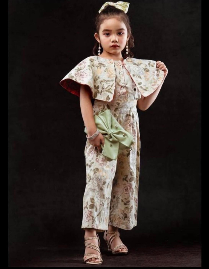 Ruru capelet Top with Cape & Evvie Suspender Vintage Shorts Kids Set