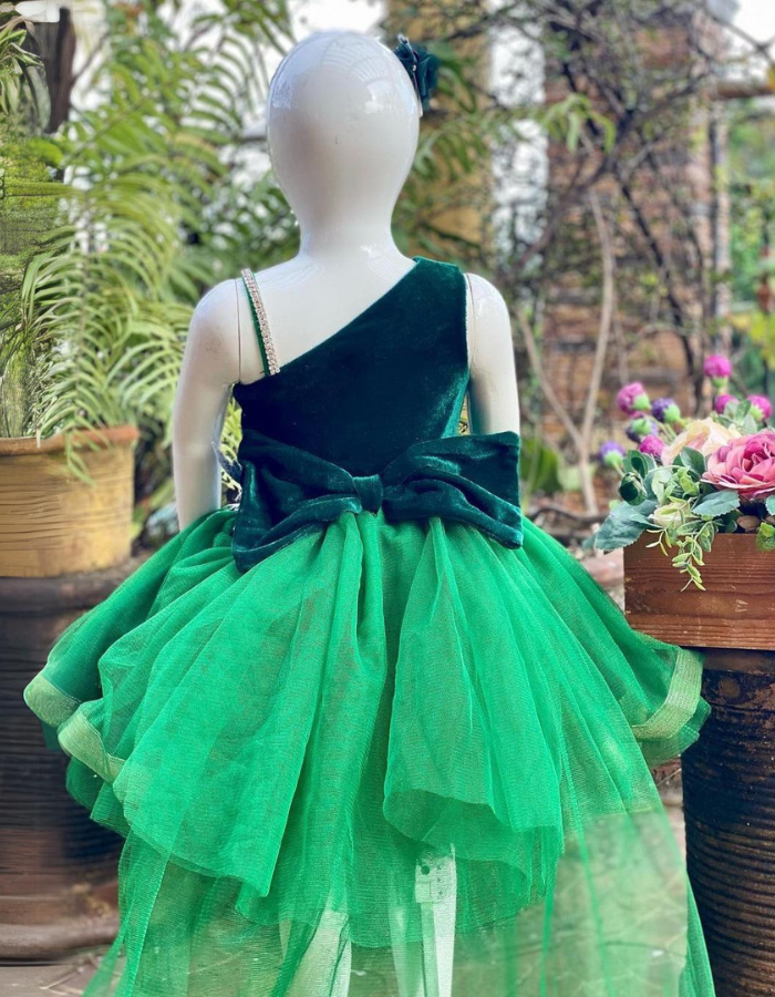 Fiona Short Skirt Kids Gown with Bow Tail