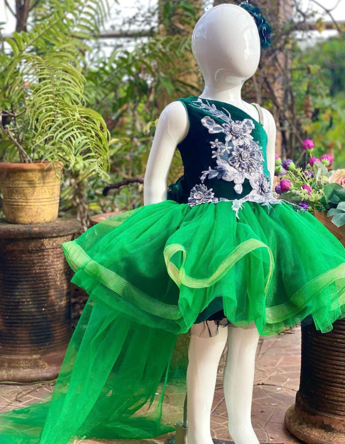 Fiona Short Skirt Kids Gown with Bow Tail
