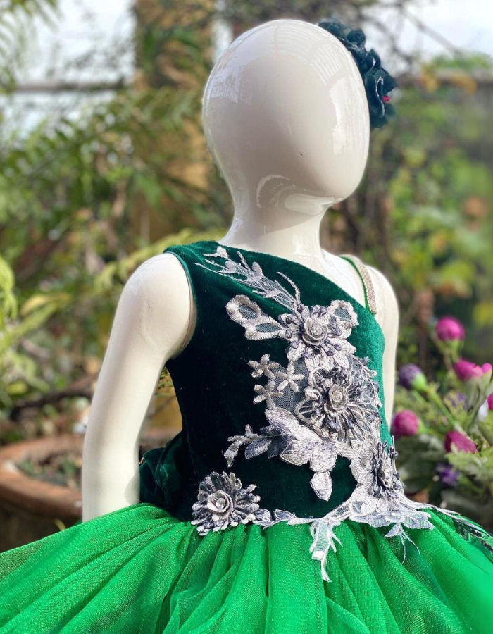 Fiona Short Skirt Kids Gown with Bow Tail