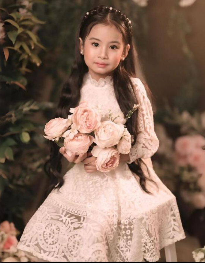 Isolde Lace Kids Vintage Dressy Gown